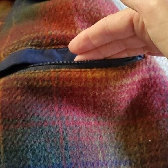 Lands' End Thinsulate Wool Lined Zippered Cinched Sz. L Jacket w Pockets - Picture 7 of 11